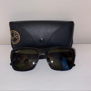 NEW Ray-Ban Black Wayfarers